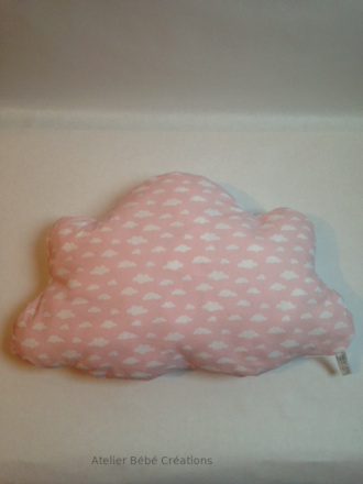 coussin nuage rose
